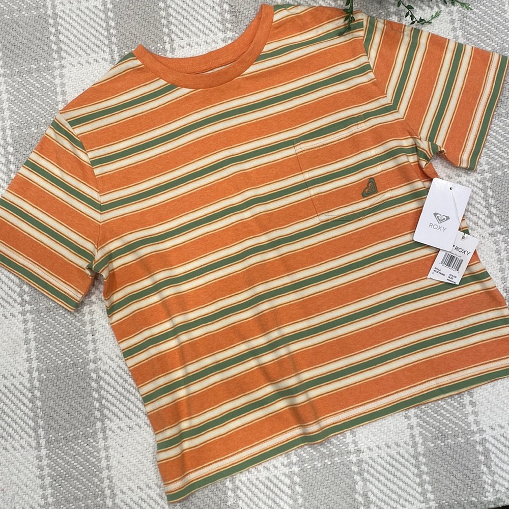 NWT Roxy Tee - Picture 2 of 4